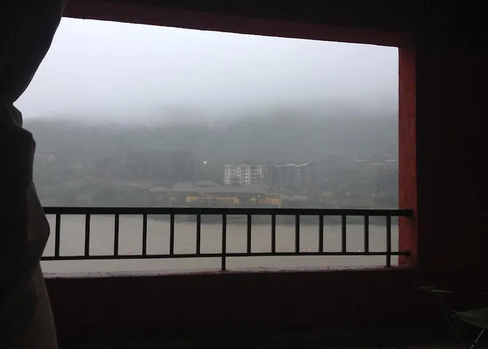 Lavasa Luxury Lakeview Studio