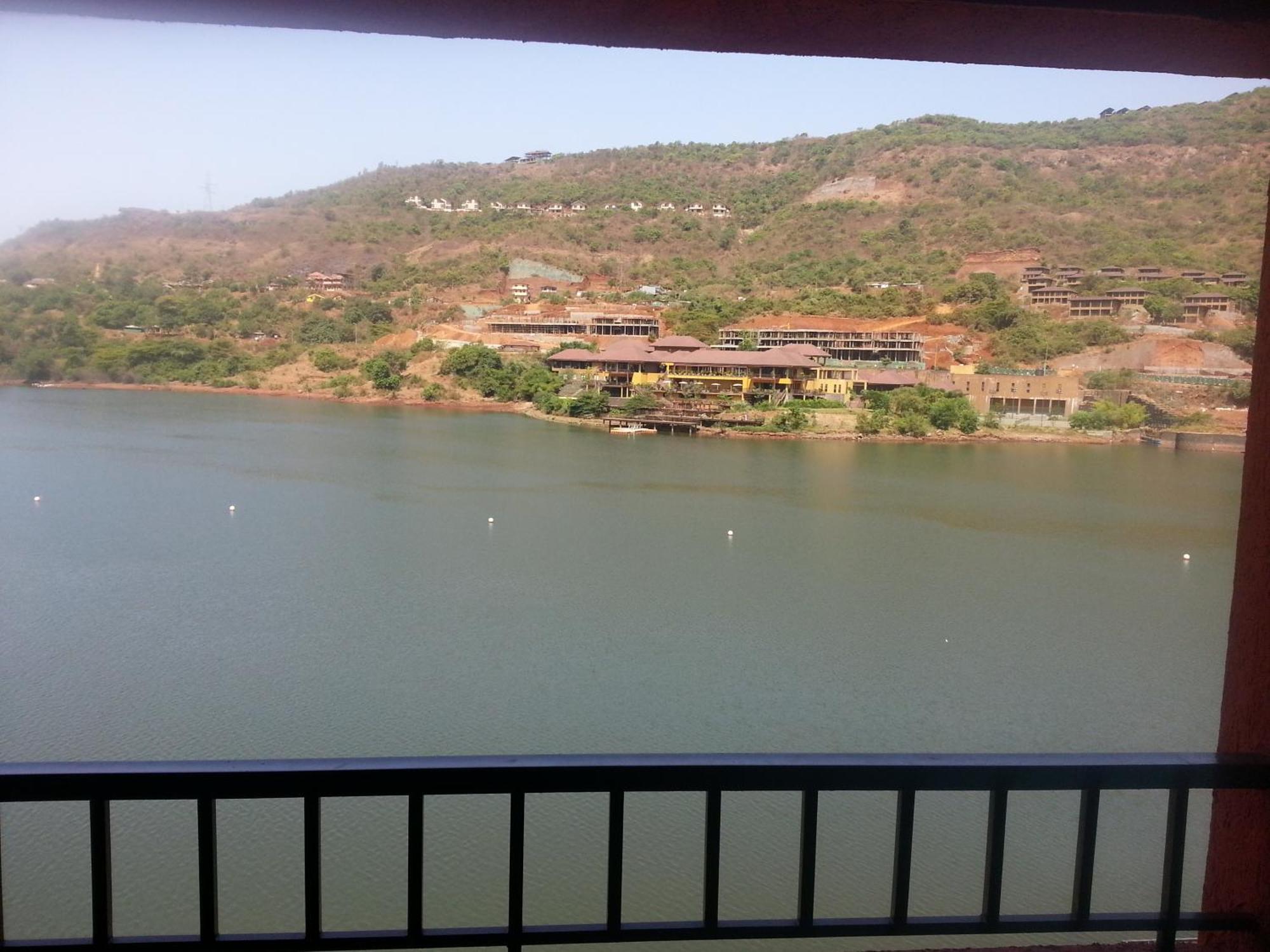 Luxury Lakeview Holiday home Lavasa
